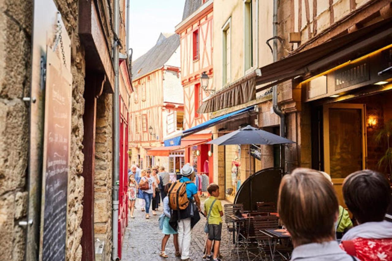 Studio Tout Confort Avec Vue Cathedrale A St Patern Vannes-Centre Apartment Exterior photo